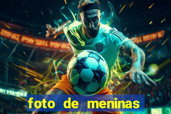 foto de meninas cacheadas no espelho
