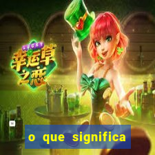 o que significa passarinho morto dentro de casa