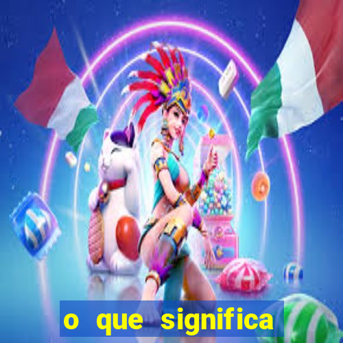 o que significa quando a luz acende sozinha