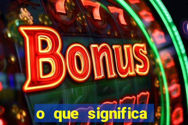 o que significa quando a luz acende sozinha