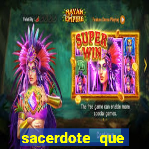 sacerdote que morreu no santo dos santos