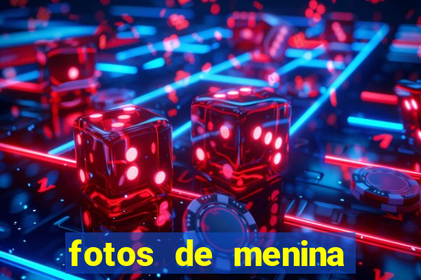 fotos de menina cacheada fake