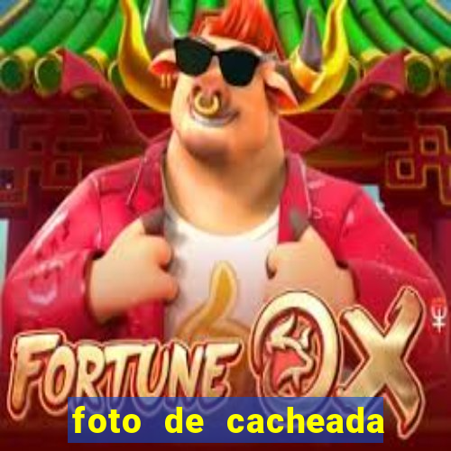 foto de cacheada no espelho