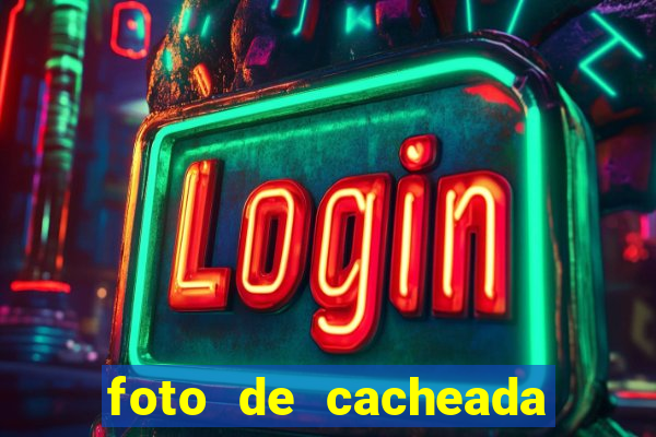 foto de cacheada no espelho
