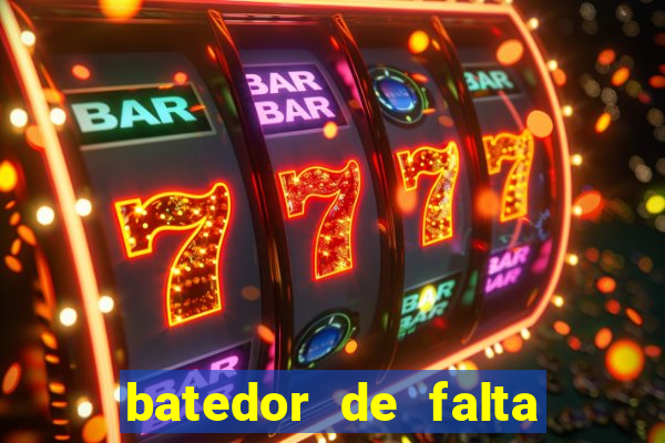 batedor de falta do atletico de madrid